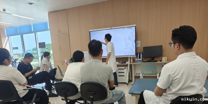 20250612胡寿星老师为学员授课