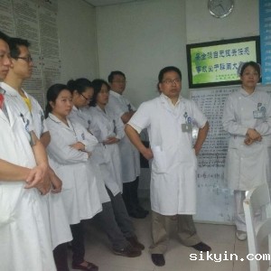 院感科在康复医学科开展感控培训