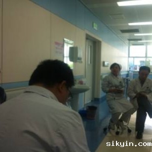 我院温江院区地震综合病房召开首次全科康复评定会