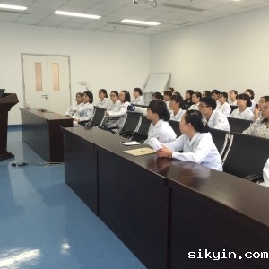 我中心护理团队召开护士大会
