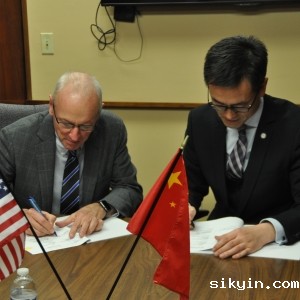 我院与美国CU、UNMC签署康复本硕博培养协议