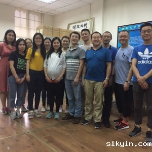 康复医学中心党支部召开一场特殊的党小组组织生活