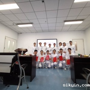 我中心第三届“烛耀杯”规范化培训护士讲课比赛
